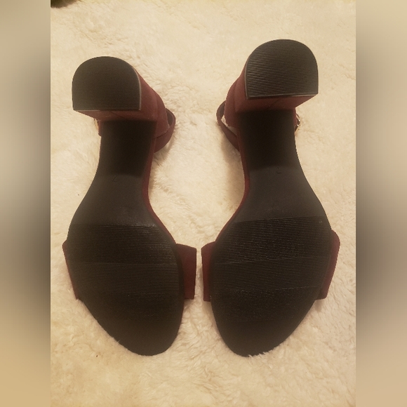 Old Navy Burgundy Block Heels - Picture 3 of 3